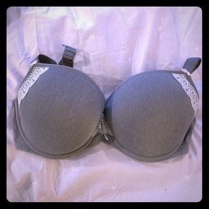 Freya  size 34F great for pregnancy